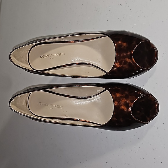 Banana Republic Factory Brown Peep Toe Heels - Picture 5 of 16